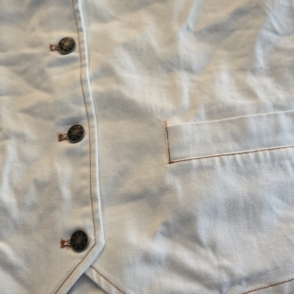 Lioness Hills Halter Top NEW - Picture 6 of 13